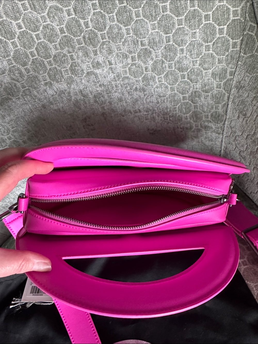 Telfar Circle Bag Azalea Pink Crossbody 2 Way NWT - Picture 4 of 13